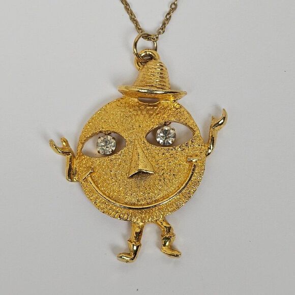 Vintage Smiley Face Rhinestone Pendant Necklace Dangle Eyes Cowboy Hat Gold Tone - Picture 6 of 13